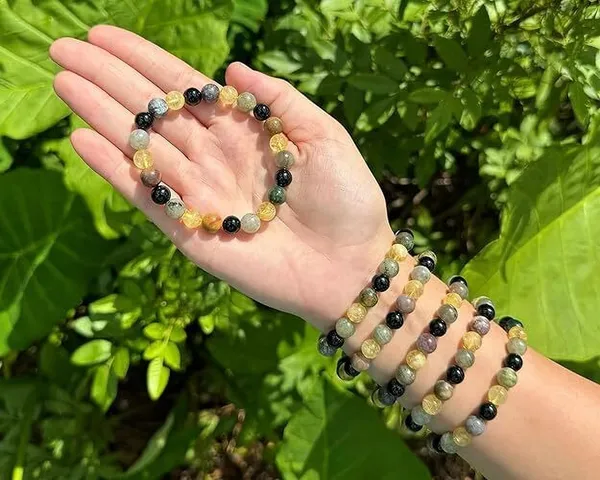 Multiagate_Citrine_+_Golden,_Crystal_Beads_Charm_Bracelet_()