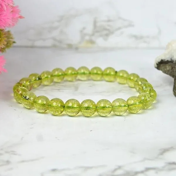 Multiagate_Crystal,_Peridot_Beads_Charm_Bracelet_()