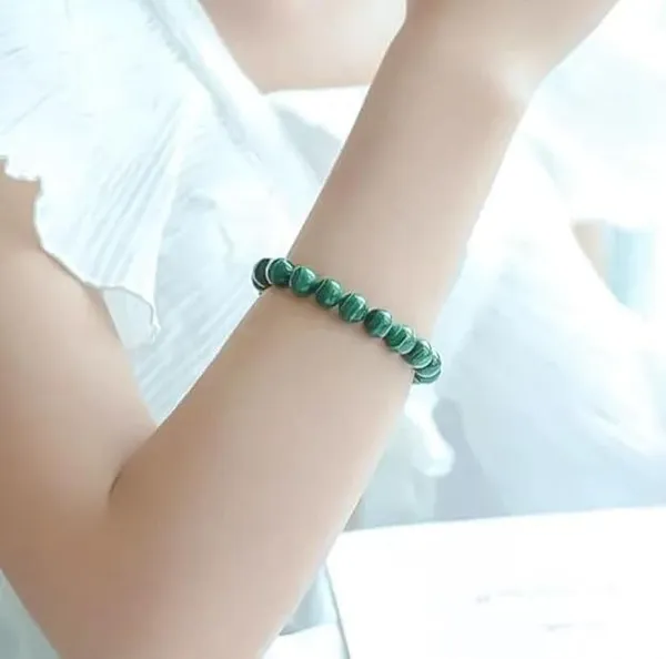 Multiagate_Crystal_Beads,_Malachite_Charm_Bracelet_()