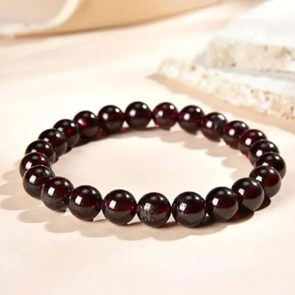 Multiagate_Crystal_Beads,_Garnet_Charm_Bracelet_()