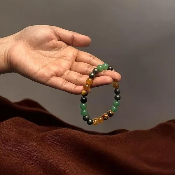 Multiagate_Pyrite,_Stone,_Green_Aventurine,_Tiger's_Eye,_Citrine_Beads,_Crystal_Charm_Bracelet_()