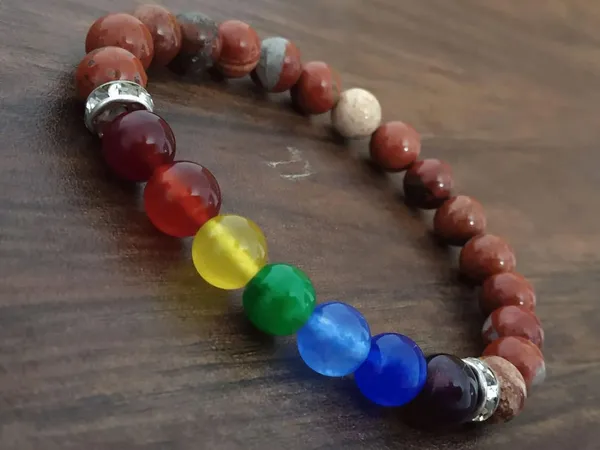 Multiagate_Stone,_7_Chakra_Beads,_Crystal_Charm_Bracelet_()