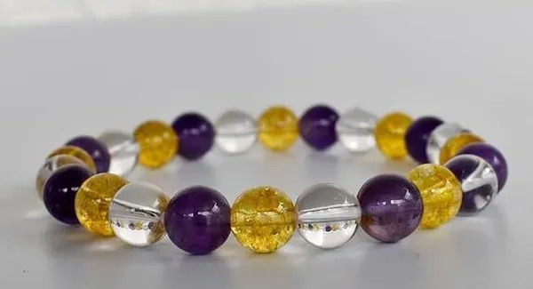 Multiagate_Stone,_Amethyst,_Crystal_Crystal_Bracelet_()