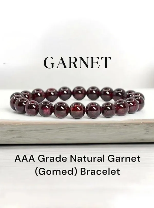 Multiagate_Crystal_Beads,_Garnet_Charm_Bracelet_()
