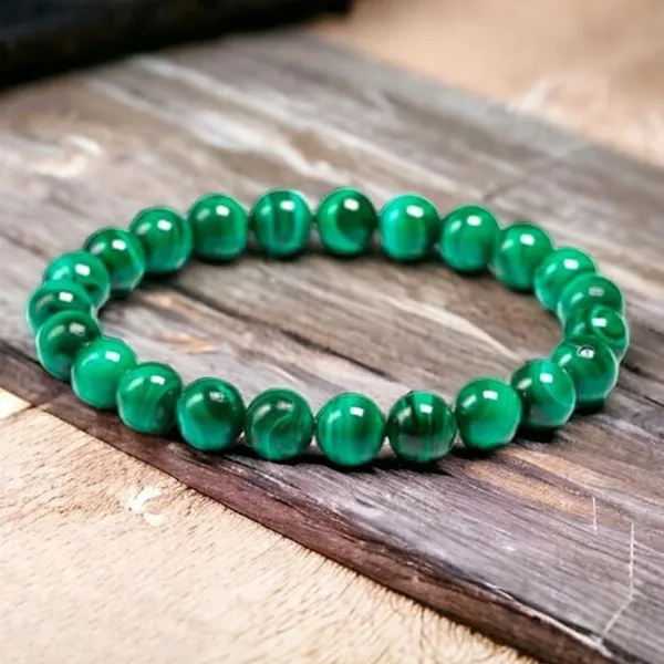 Multiagate_Crystal_Beads,_Malachite_Charm_Bracelet_()