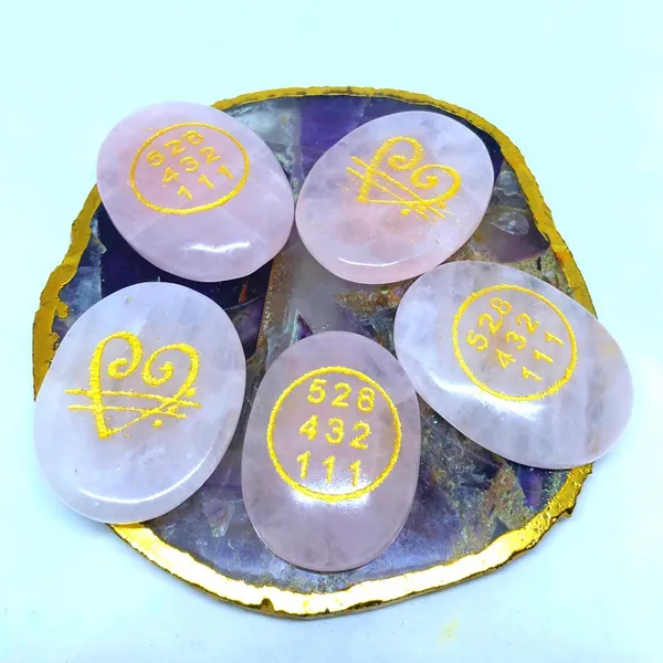 Multiagate_Rose_Quartz_Zibu_Symbol_Angelic_Angel_Number_Coin_for_Love_Healing_Crystal_Stone_Decorative_Showpiece__-__5_cm_(Stone,_Pink)