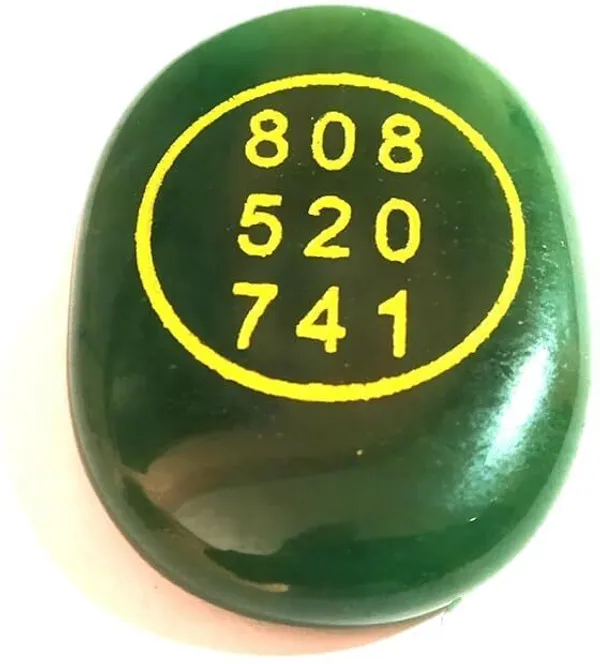 Multiagate_Decorative_Showpiece__-__10_cm_(Stone,_Green)