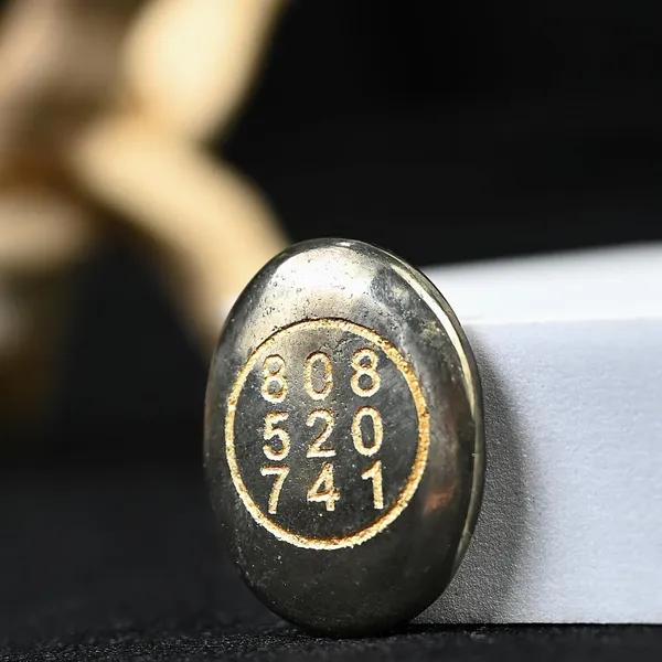 Multiagate_Pyrite_Zibu_Symbol_Money_Magnet_Coin_-_Fantasy_Attract_Financial_Growth_Decorative_Showpiece__-__4_cm_(Stone,_Gold)