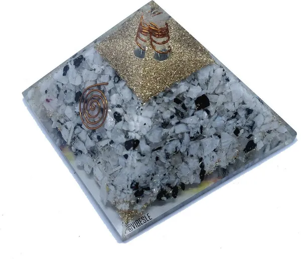 Multiagate_Decorative_Showpiece__-__10_cm_(Stone,_Multicolor)