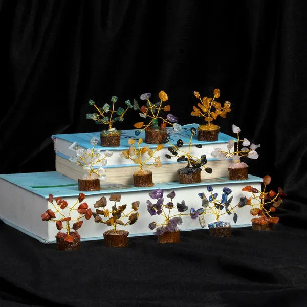 Multiagate_Crystal_Tree_Good_Luck_Showpiece_for_Home_Crystal_Tree_for_Good_Luck,_Decoration_Decorative_Showpiece__-__10_cm_(Wood,_Multicolor)