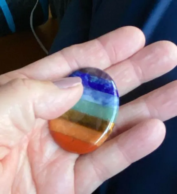 Multiagate_Chakra_Crystal_Thumb_Worry_Pebbles_Stones_For_Anxiety_Stress_Relief_Decorative_Showpiece__-__4_cm_(Stone,_Multicolor)