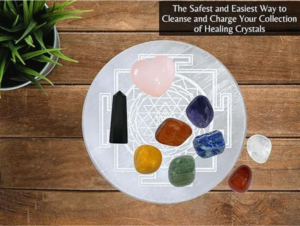 Multiagate_Decorative_Showpiece__-__10_cm_(Stone,_White)