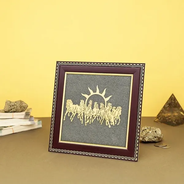 Multiagate_Decorative_Showpiece__-__17_cm_(Stone,_Gold)
