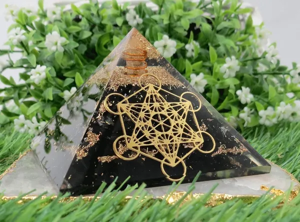 Multiagate_Decorative_Showpiece__-__10_cm_(Stone,_Black)