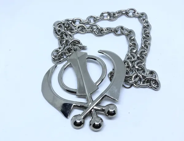 Multiagate_Decorative_Showpiece__-__10_cm_(Metal,_Silver)