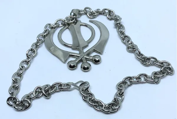 Multiagate_Decorative_Showpiece__-__10_cm_(Metal,_Silver)