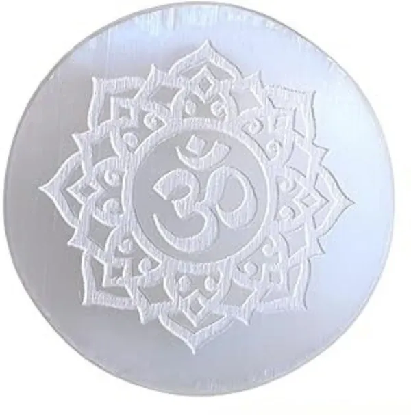 Multiagate_Decorative_Showpiece__-__4_cm_(Stone,_Crystal,_White)