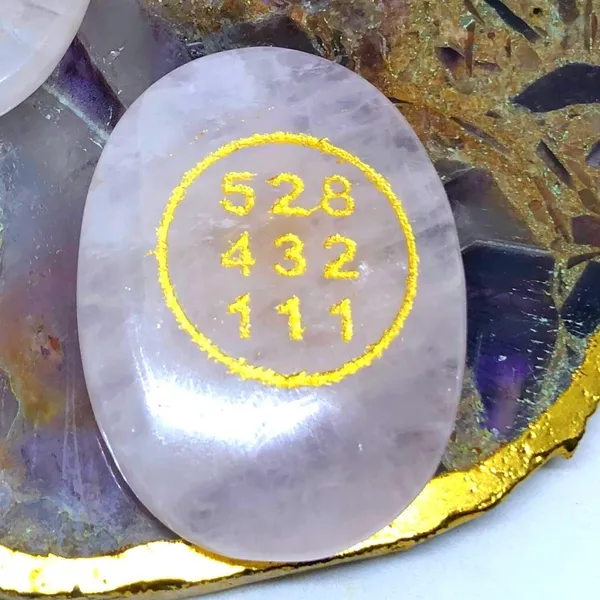 Multiagate_Decorative_Showpiece__-__1.5_cm_(Stone,_Multicolor)