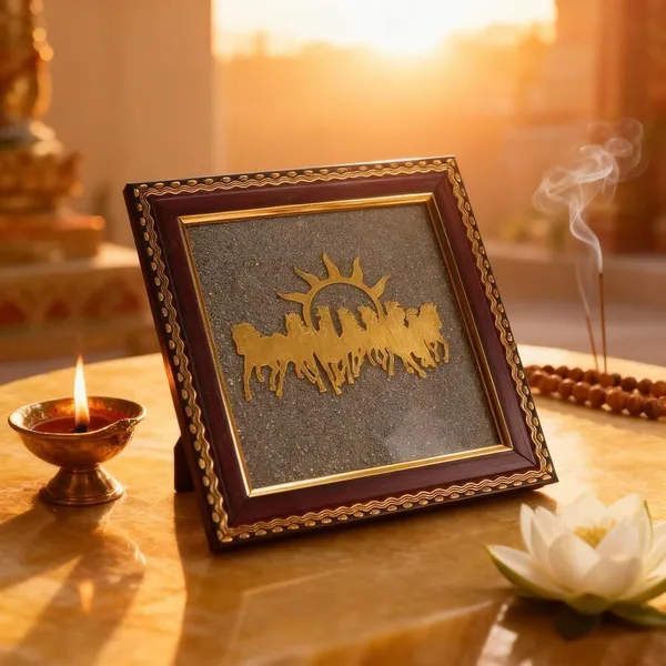 Multiagate_Decorative_Showpiece__-__17_cm_(Stone,_Gold)