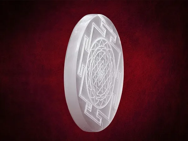 Multiagate_Decorative_Showpiece__-__9_cm_(Marble,_White)