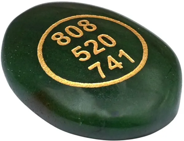 Multiagate_Decorative_Showpiece__-__10_cm_(Stone,_Green)