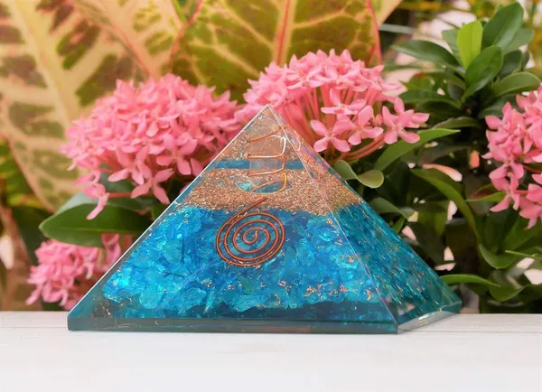 Multiagate_Decorative_Showpiece__-__10_cm_(Crystal,_Blue)