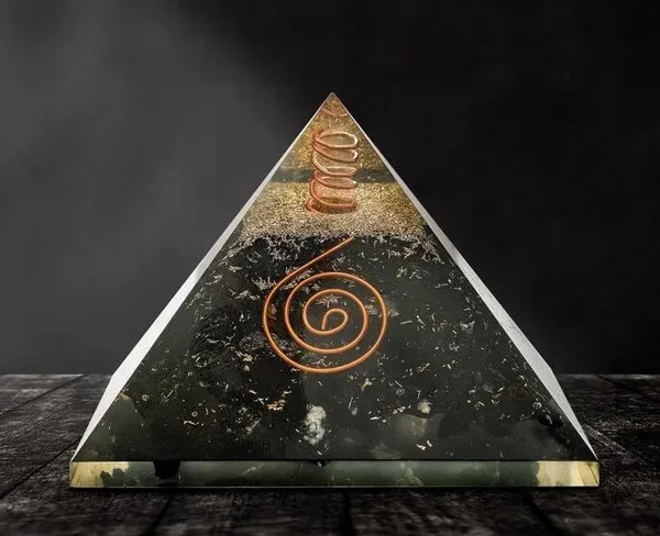 Multiagate_Decorative_Showpiece__-__10_cm_(Stone,_Black)