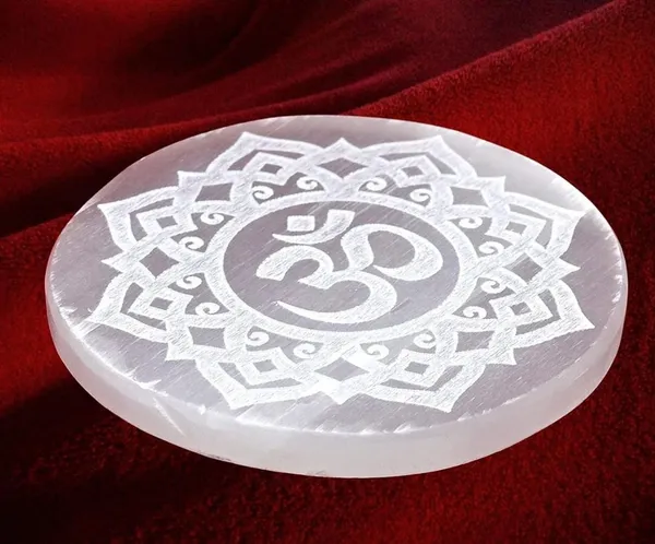 Multiagate_Decorative_Showpiece__-__4_cm_(Stone,_White)