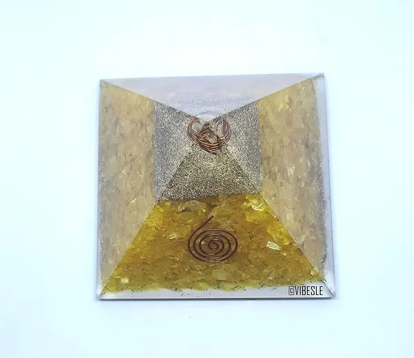 Multiagate_Decorative_Showpiece__-__10_cm_(Stone,_Yellow)