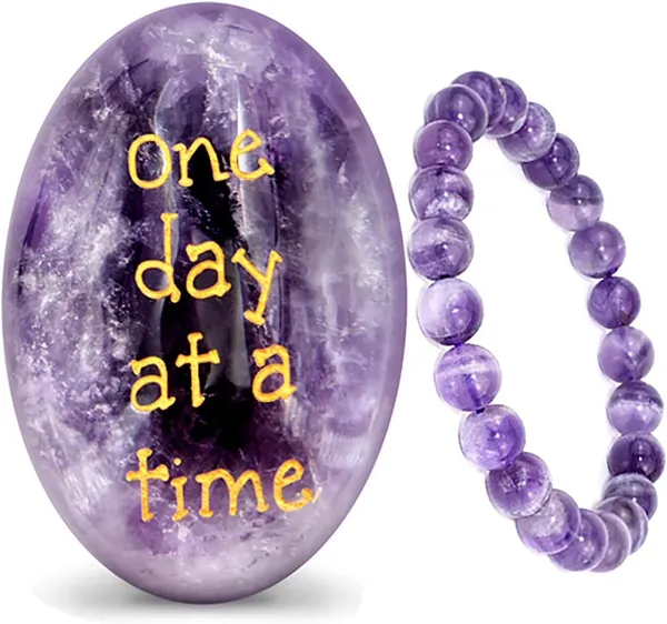 Multiagate_Amethyst_Crystal_Worry_Stone:_One_Day_at_A_Time_Worry_Stones_Decorative_Showpiece__-__10_cm_(Stone,_Purple)
