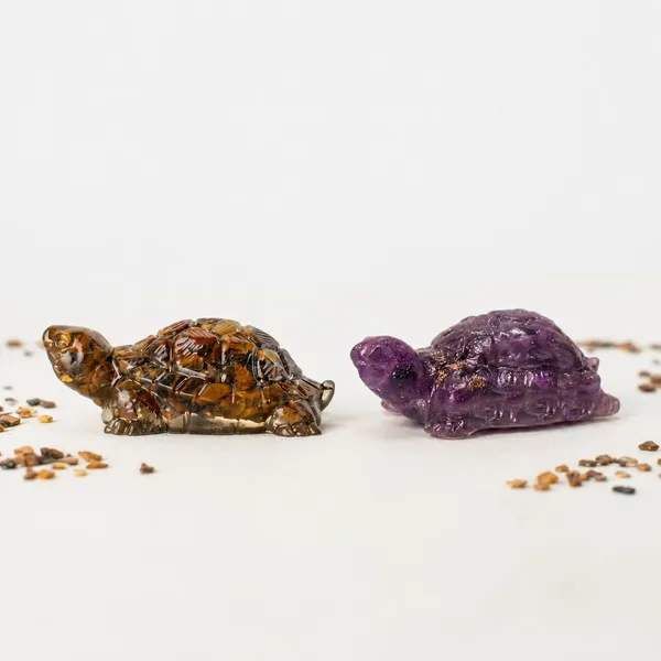 Agatesaura_Arunangshu_Spiritual_Triple_Protection_&_Amethyst_Tortoise_Combo_Decorative_Showpiece__-__4_cm_(Crystal,_Multicolor)