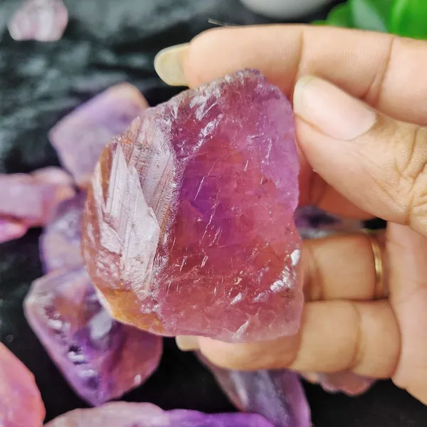 Agatesaura_Natural_Ametrine_Crystals_Raw_Rough_Stones_for_Reiki_Stones_Regular_Asymmetrical_Crystal_Stone_(Purple_250_g)