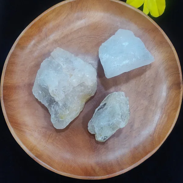 Agatesaura_Natural_Clear_Quartz_Crystals_Raw_Rough_Stones_for_Reiki_Stones_Healing_Regular_Asymmetrical_Crystal_Stone_(Clear_250_g)