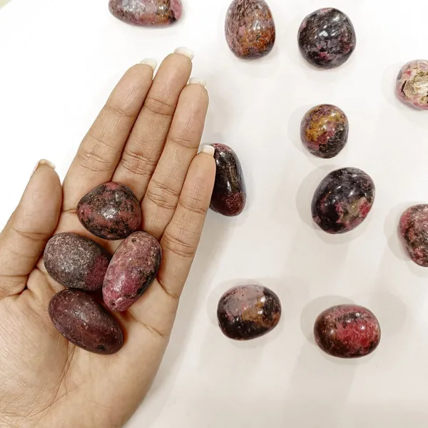 Agatesaura_Rhodonite_Tumble_Stones_50_Gram_Regular_Asymmetrical_Crystal_Stone_(Multicolor_50_g)