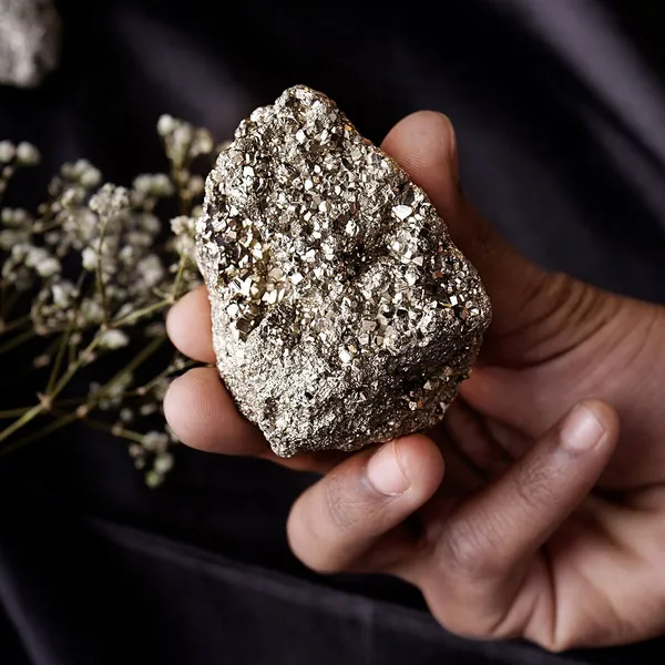 Agatesaura_Natural_Pyrite_Cluster_Raw_Chunk_For_Reiki_Healing,_Vastu,_Wealth_&_Positivity_Regular_Asymmetrical_Crystal_Stone_(Gold_100_g)
