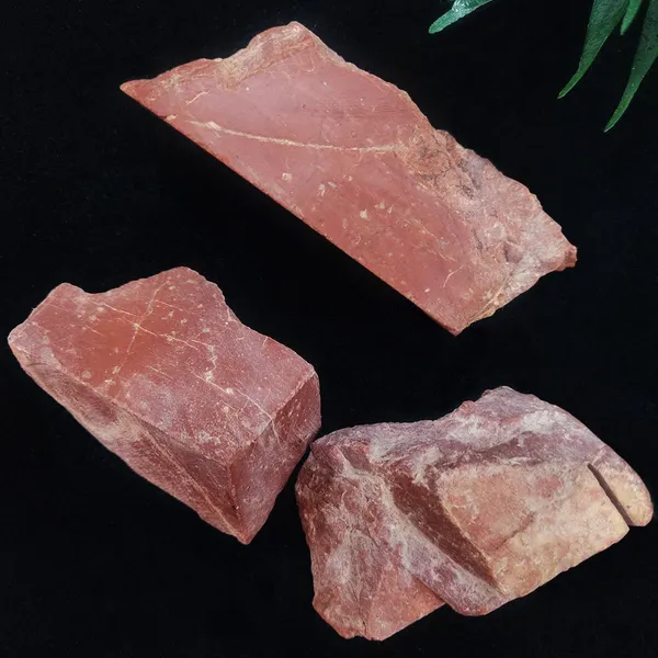 Agatesaura_Natural_Coffee_Jasper_Crystals_Raw_Rough_Stones_for_Reiki_Stones_Healing_Regular_Asymmetrical_Crystal_Stone_(Brown_1_kg)