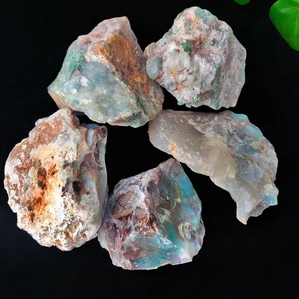 Agatesaura_Natural_Aquaprase_Crystals_Raw_Rough_Stones_for_Reiki_Stones_Healing_Regular_Asymmetrical_Crystal_Stone_(Green_750_g)