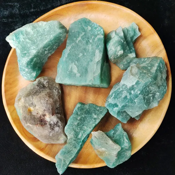 Agatesaura_Natural_Amazonite_Crystals_Raw_Rough_Stones_for_Reiki_Stones_Healing_Regular_Asymmetrical_Crystal_Stone_(Green_500_g)