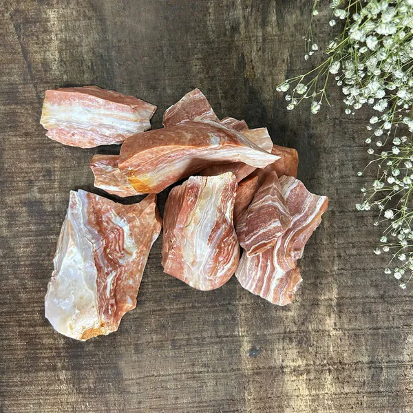 Agatesaura_MG-LNRAWSTO07_Regular_Asymmetrical_Crystal_Stone_(Multicolor_200_g)