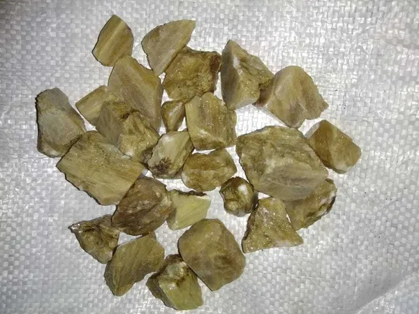Agatesaura_MG-LN03CE1000_Regular_Asymmetrical_Crystal_Stone_(Green_1000_g)