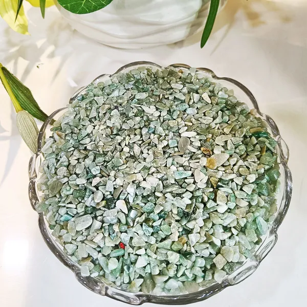 Agatesaura_MG-LNGRCTS750_Regular_Asymmetrical_Crystal_Stone_(Multicolor_1000_g)