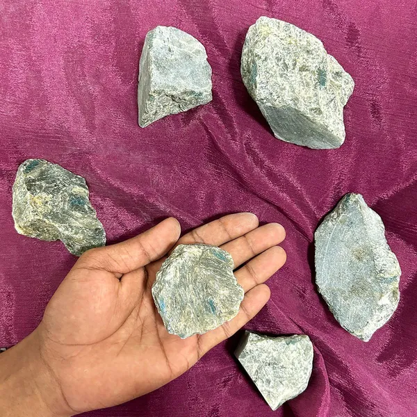 Agatesaura_MG-LN03RL1000_Regular_Asymmetrical_Crystal_Stone_(Grey_1_kg)