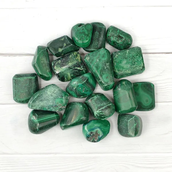Multiagate_100%_Natural_Crystal_New-82-Malachite-Tumble-stone-200gm_Regular_Asymmetrical_Crystal_Stone_(Green_200_g)