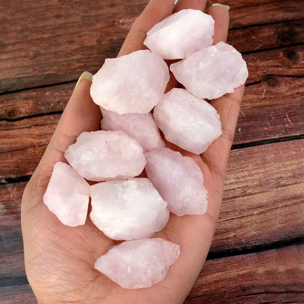 Multiagate_Natural_Rose_Quartz_Rough_stone,_Row_Stone,_Gemstone_Decorative_showpice_Regular_Asymmetrical_Quartz_Stone_(Pink_10_Pieces)