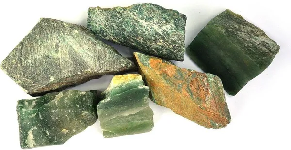 Multiagate_Natural_Green_Aventurine_Rough_Crystal_Stone_For_/Crystal_Healing_250gm_Regular_Asymmetrical_Crystal_Stone_(Multicolor_250_g)