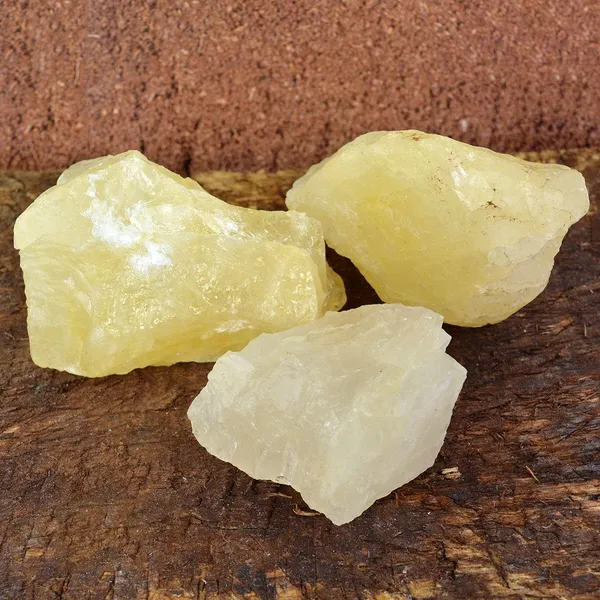 Multiagate_Natural_Citrine_Rough_Crystal_Stone_For_Healing_And_Crystal_Healing_1_Kg_Regular_Asymmetrical_Crystal_Stone_(Yellow_1_kg)