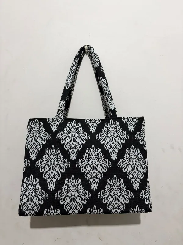 Black_Fabric_Printed_Tote_Bag_For_Women