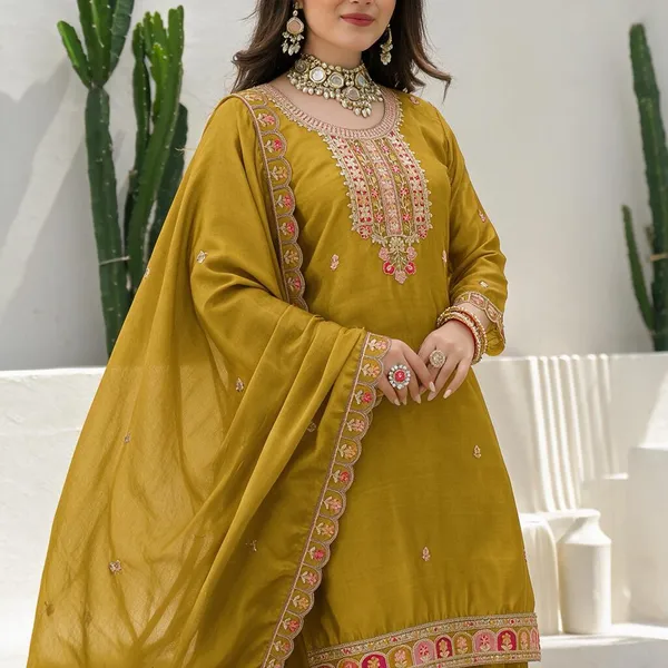 Green_Kurta_Set_With_Dupatta_Viscose_Silk_For_Women