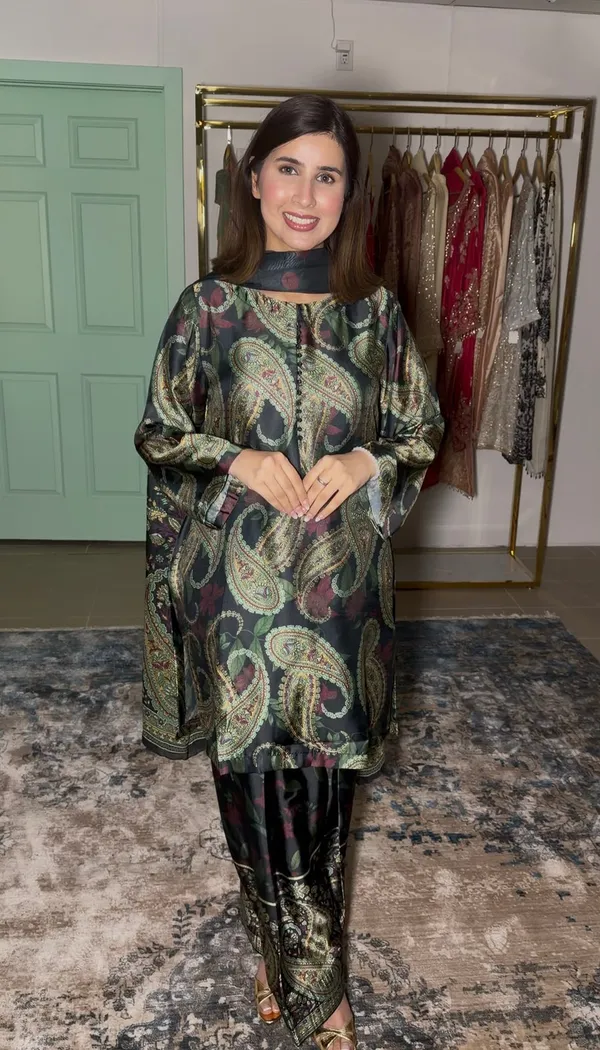 Dark_Green_Printed_Straight_Fit_Suit_Set_For_Women