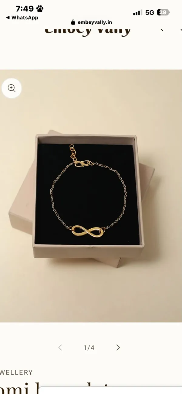 Gold_Infinity_Pendant_Necklace_for_Women